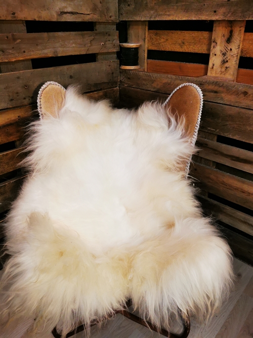 Sheepskin IS White