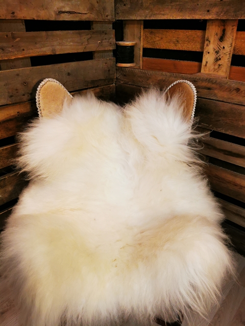 Sheepskin IS White