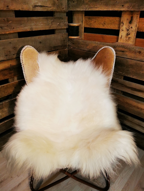 Sheepskin IS White