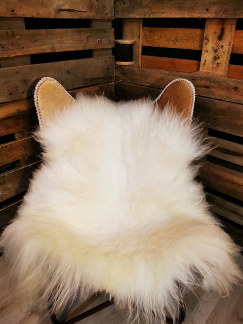 Sheepskin IS White