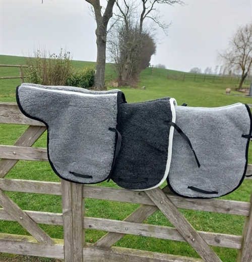 Sattelpad aus Wolle